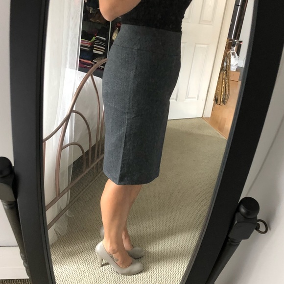 Mossimo Dark Gray Pencil Skirt EUC Sz 12 🖤🤍 - Picture 2 of 11